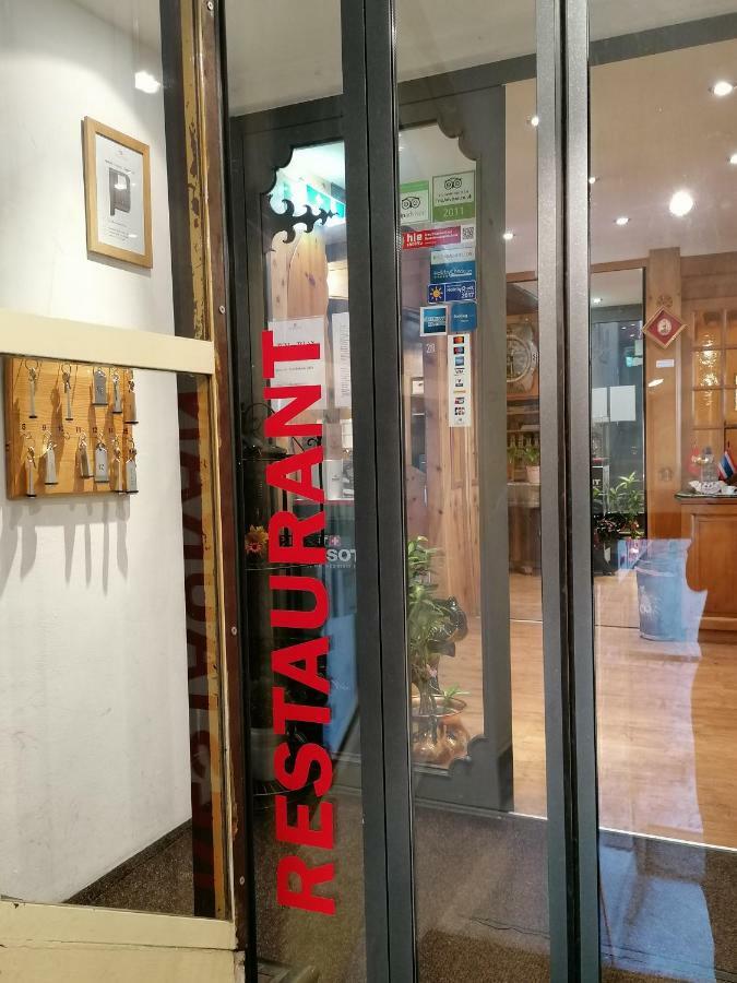 Petit Helvetia Budget Hotel Zermatt Eksteriør bilde