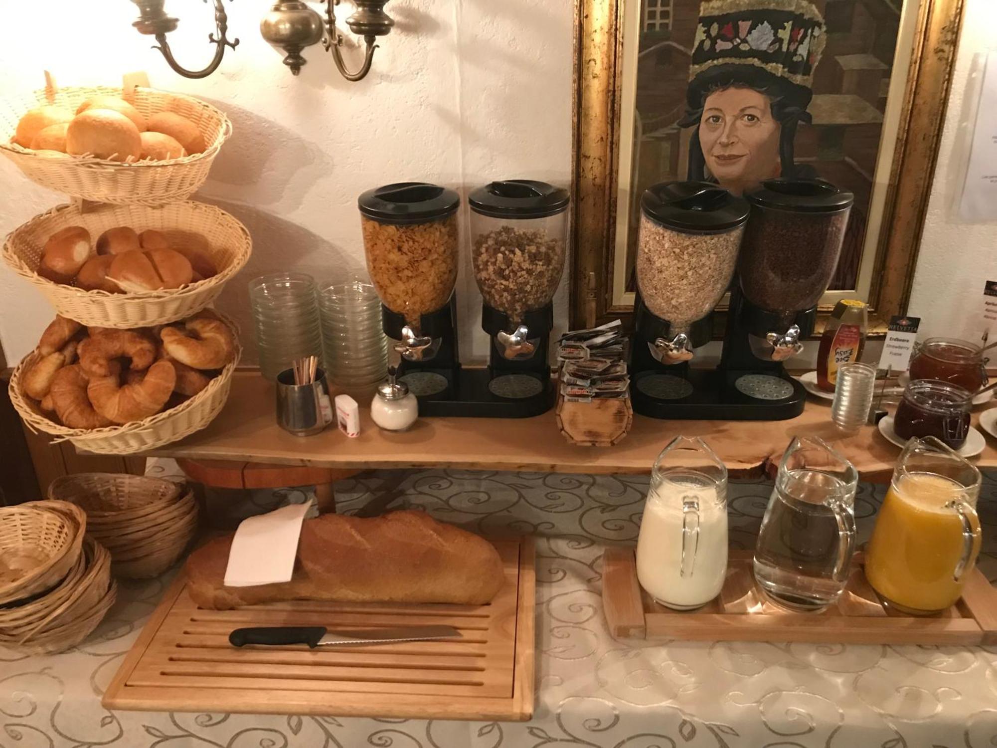 Petit Helvetia Budget Hotel Zermatt Eksteriør bilde